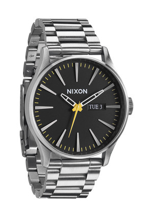 nixon_watch_sentry_ss_grand_prix_mein1