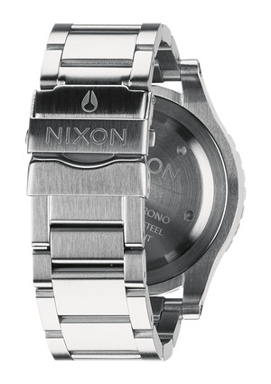 nixon_watches_the_48_20_chrono_black_back.jpg